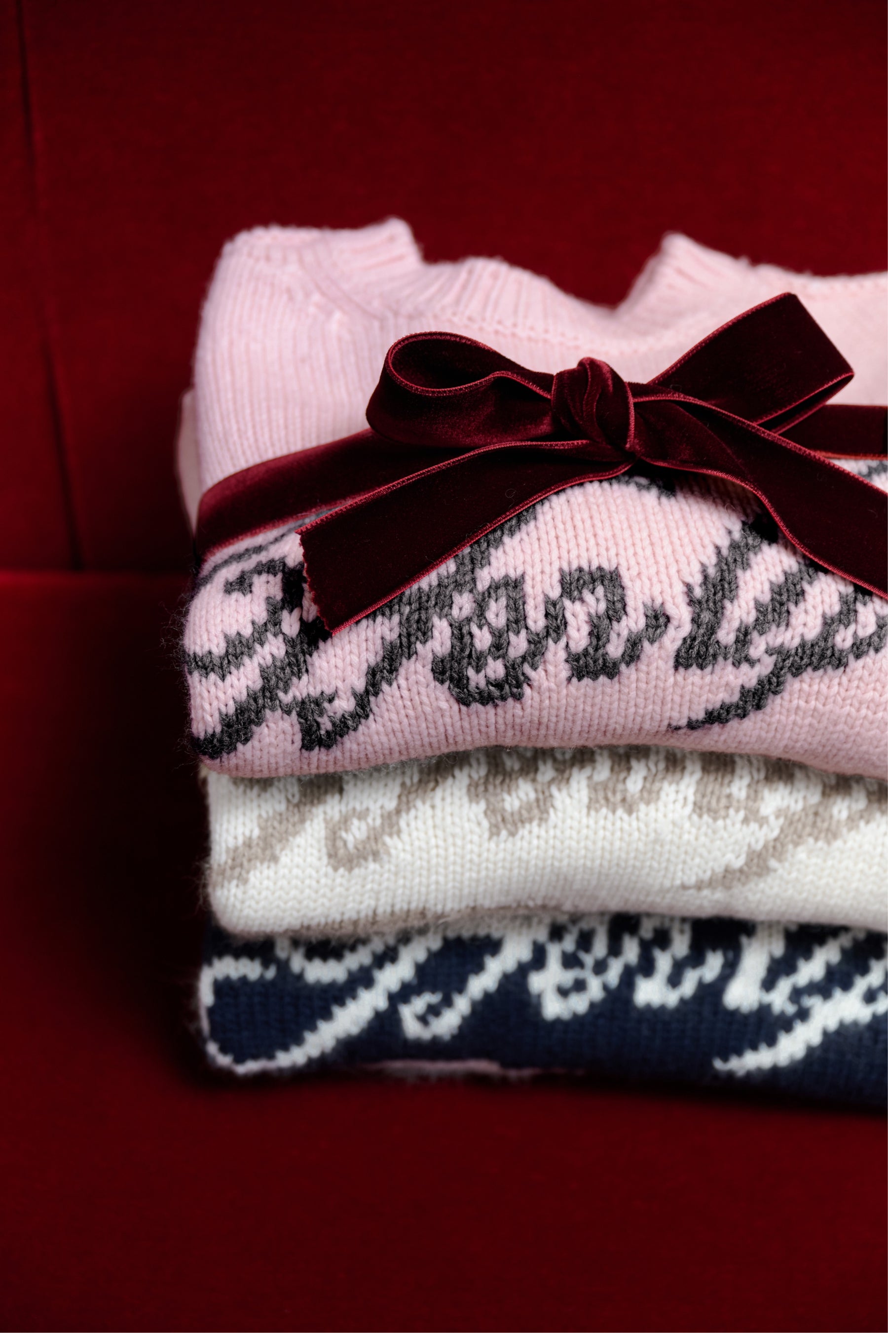 Loved one Logo Jacquard Knit