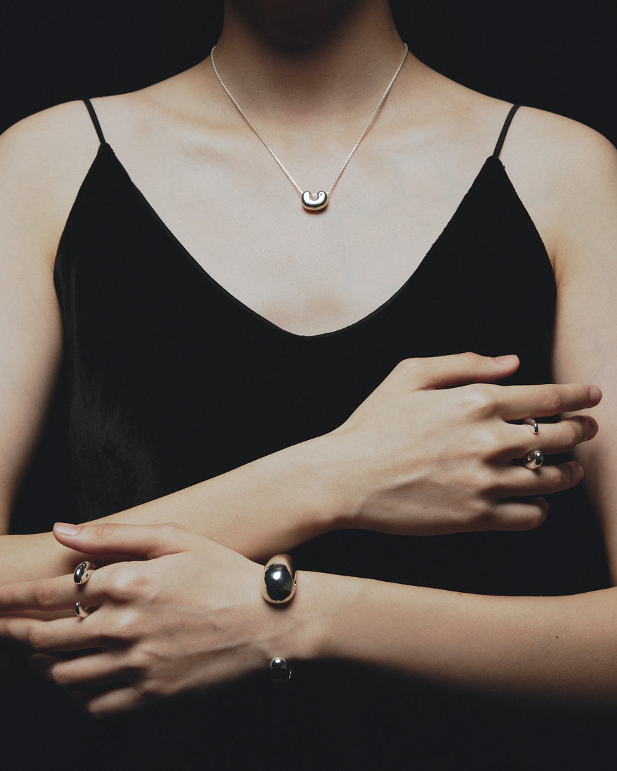 AIMEE BANGLE – h'eres