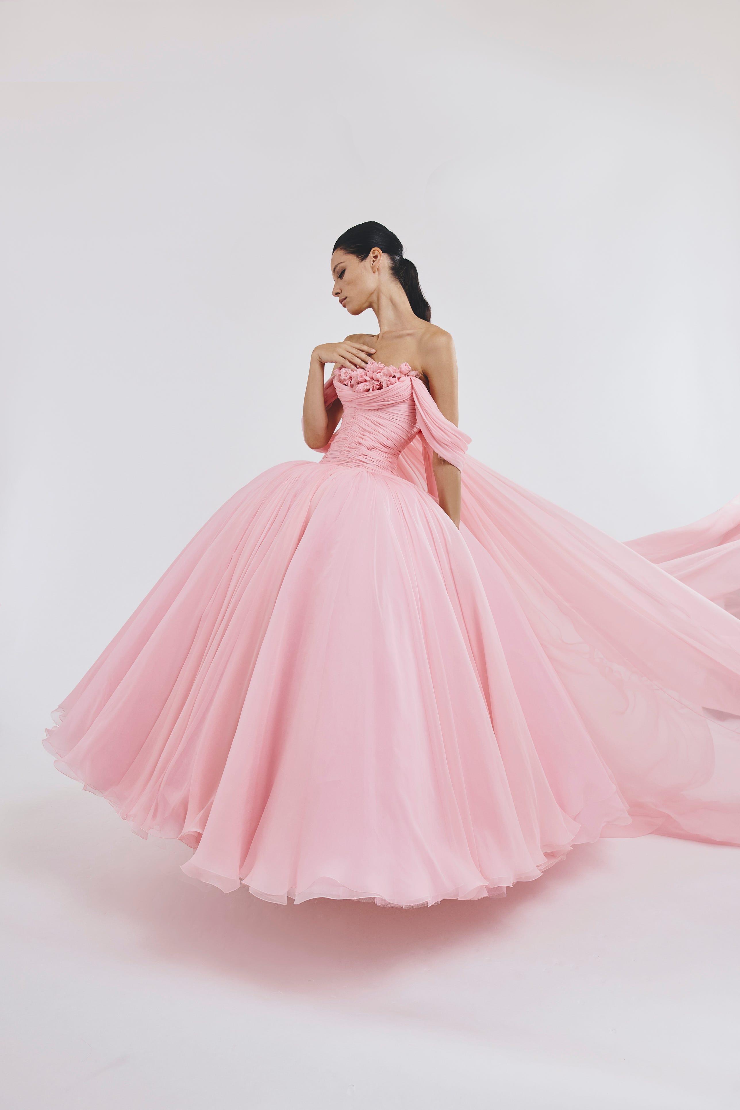 ジャンバティスタ ヴァリ（GIAMBATTISTA VALLI）2025-26秋冬オート