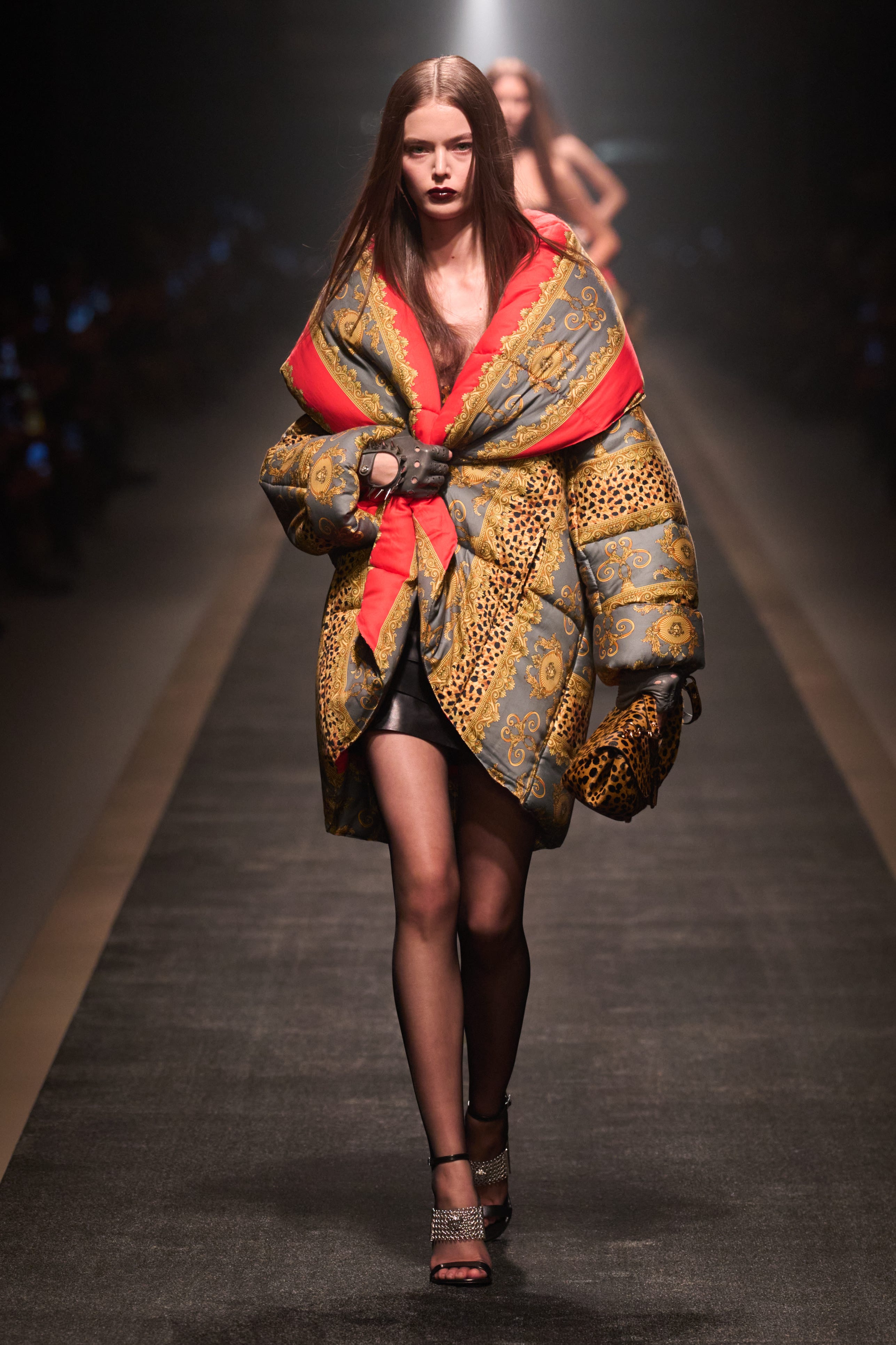 ヴェルサーチェ（VERSACE）2025-26秋冬コレクション | ファッション