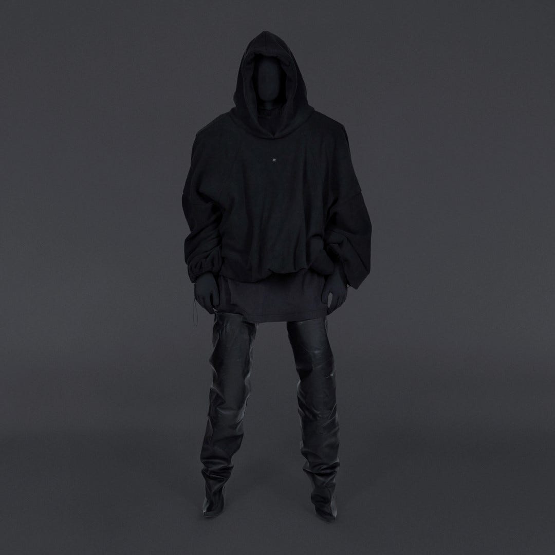 La collezione Yeezy Gap Balenciaga è finalmente in vendita