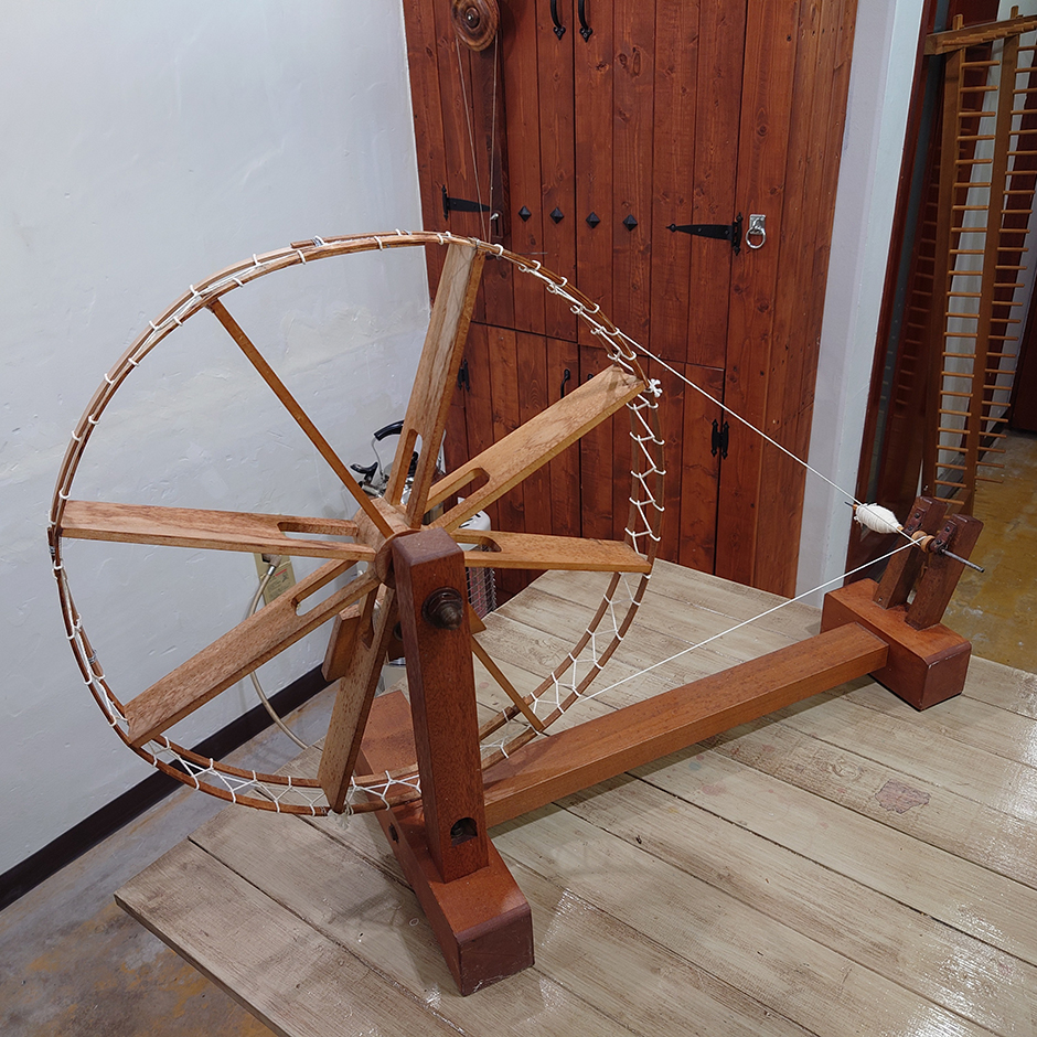糸車（紡車）の修理 | 草木染工房 ひとつ屋