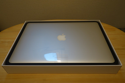 開封の儀】MacBook Pro (Retina, 15-inch, Mid 2014)を買ったど