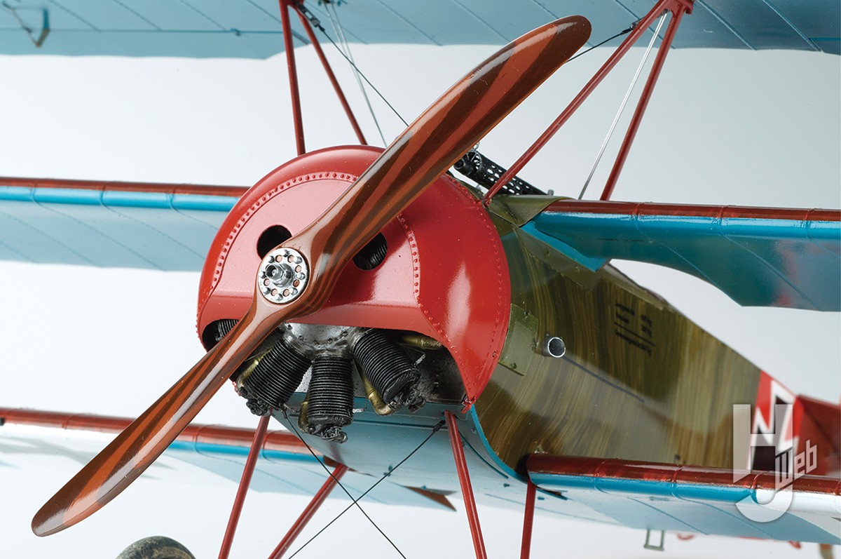 撃墜王の愛機・フォッカー Dr.I 戦闘機をモンモデル1/24ラージスケール