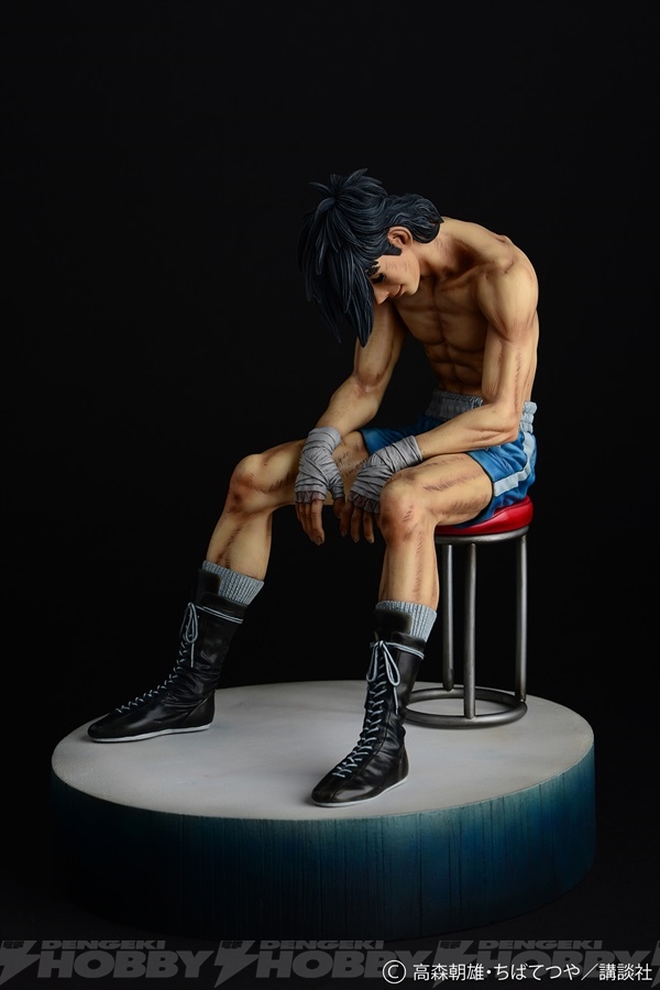 あしたのジョー』伝説のラストシーンを再現した矢吹丈のフィギュアが