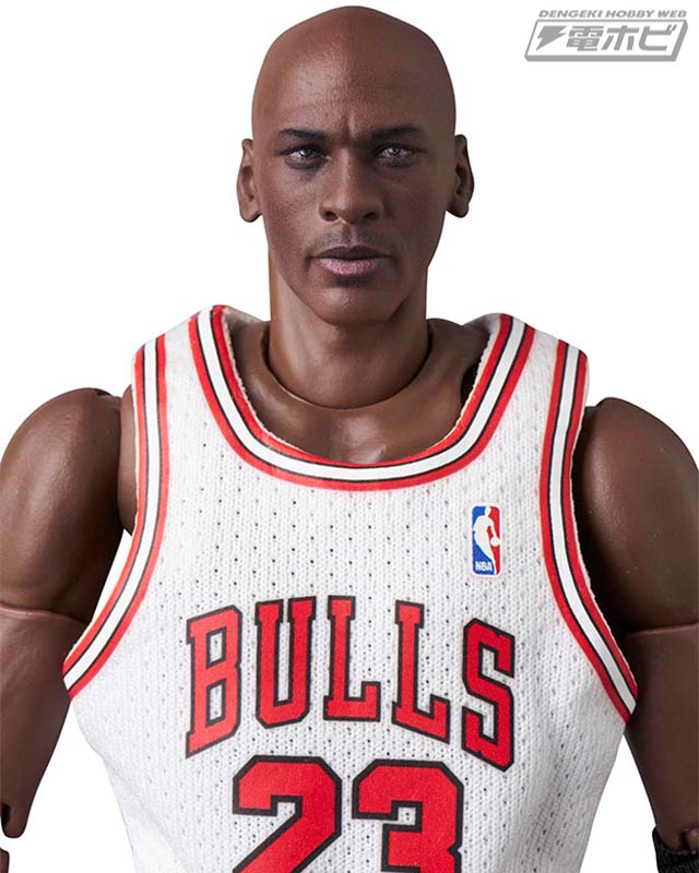 03_04_mafex_michael_jordan_chi