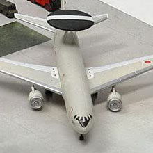 1990年代のアメリカ空軍基地の情景をイメージした1/700スケール