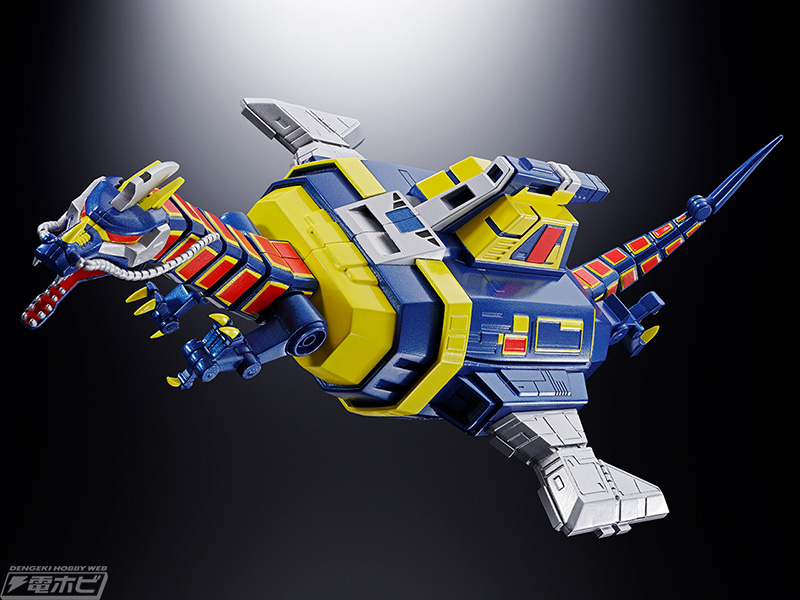 ドルギランから電子星獣ドルへと分離・完全変形！『宇宙刑事ギャバン