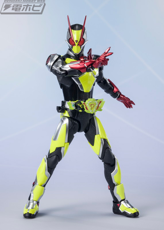 仮面ライダーゼロワン』飛電或人が変身した仮面ライダーゼロツーがS.H.