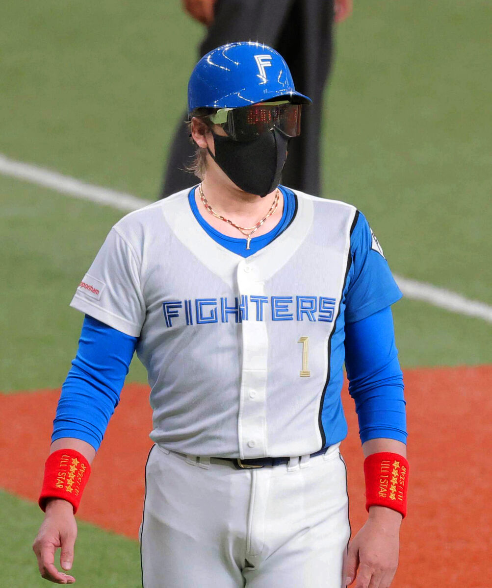 球宴】新庄剛志劇場！特注160万円サングラスの電光文字で「スクイズ