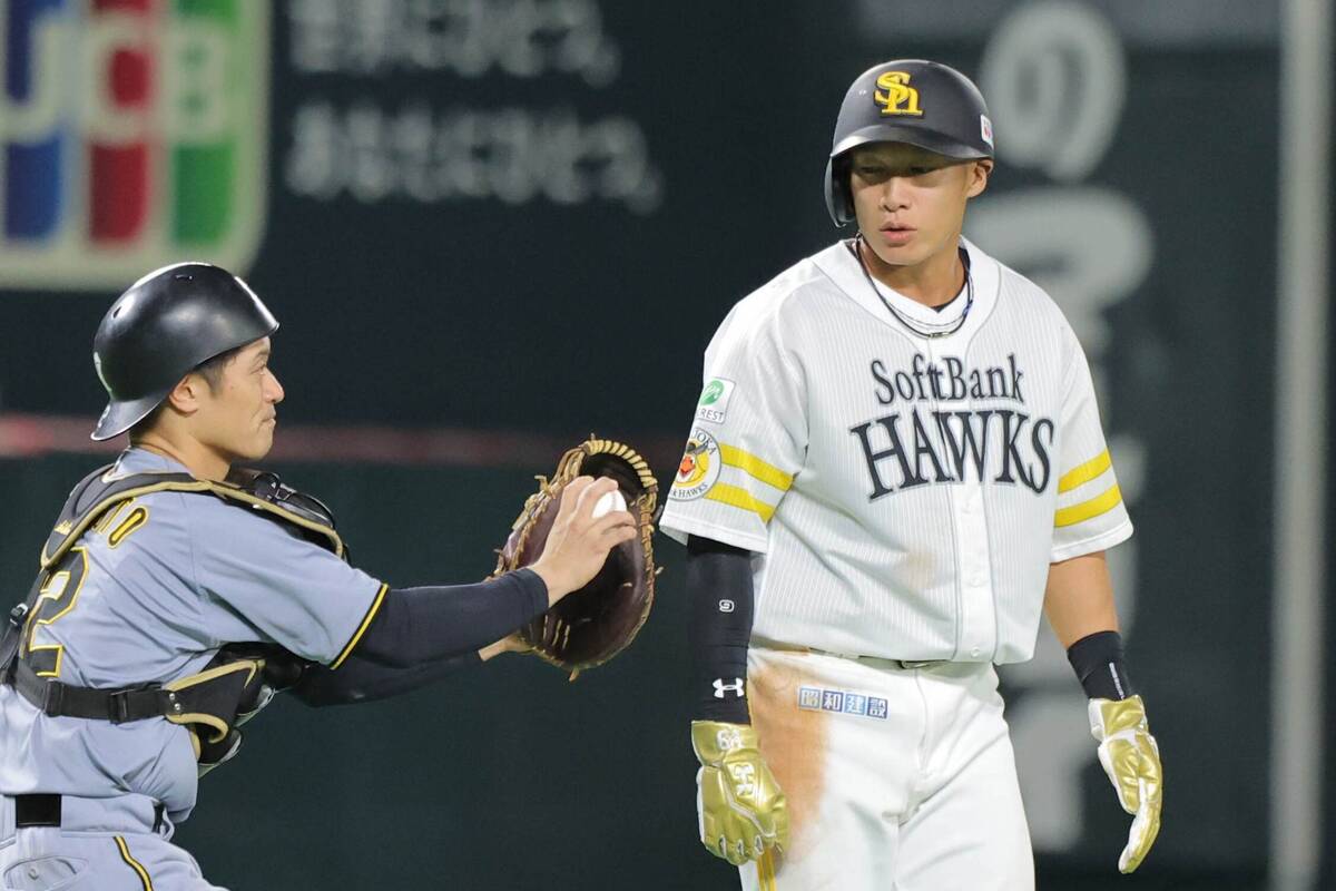 日本シリーズ】ソフトバンク・柳田悠岐、手痛いミス 無死一、二塁の