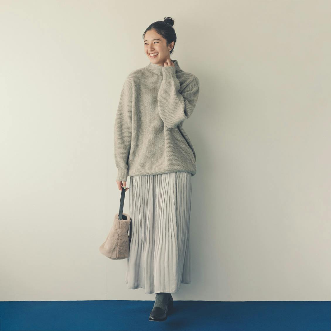 新商品】この冬の相棒にしたい、「あったかウールのミドル丈ニット」が