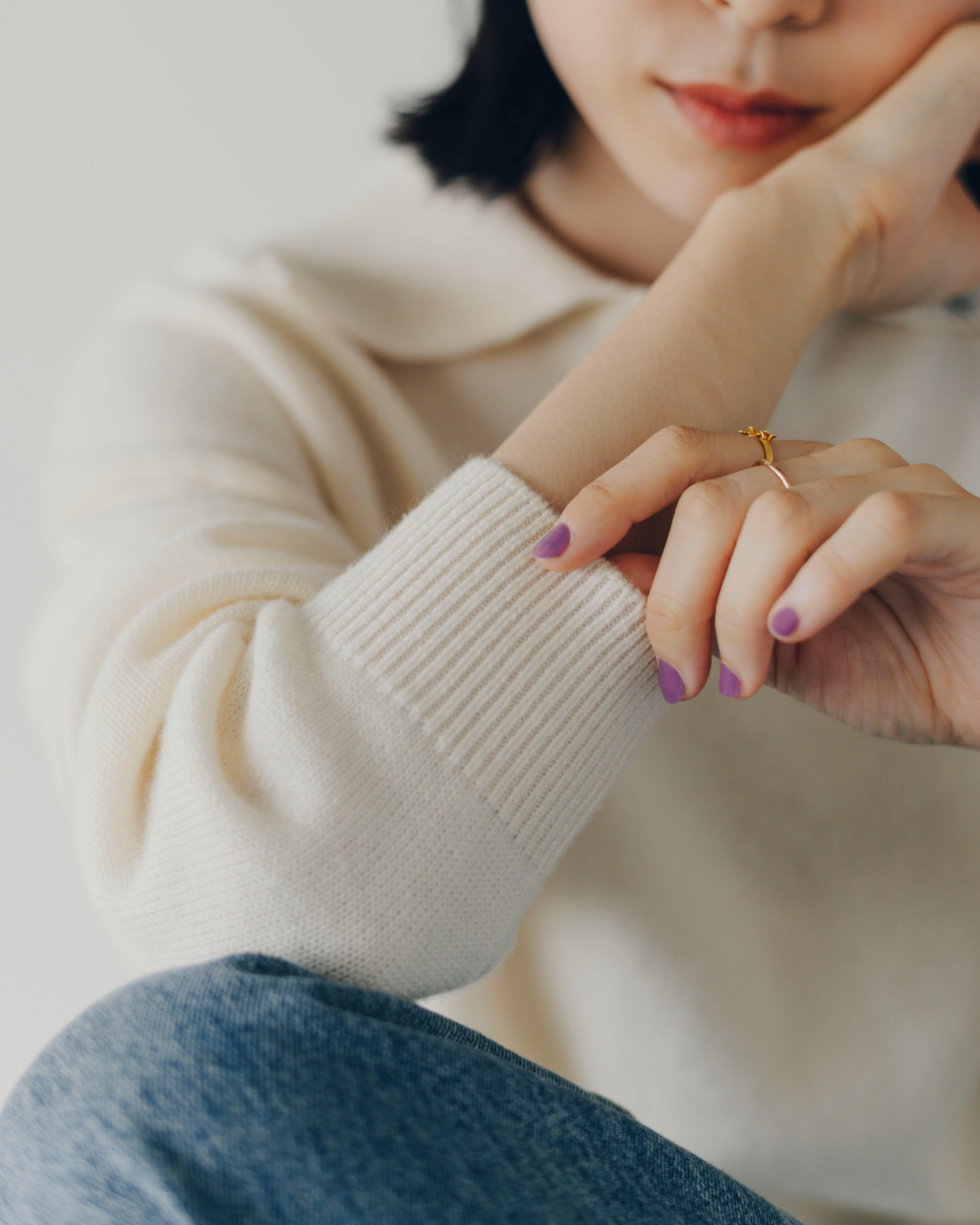大人にひとさじのアクセント」洗えるウールの襟付きニット - 北欧