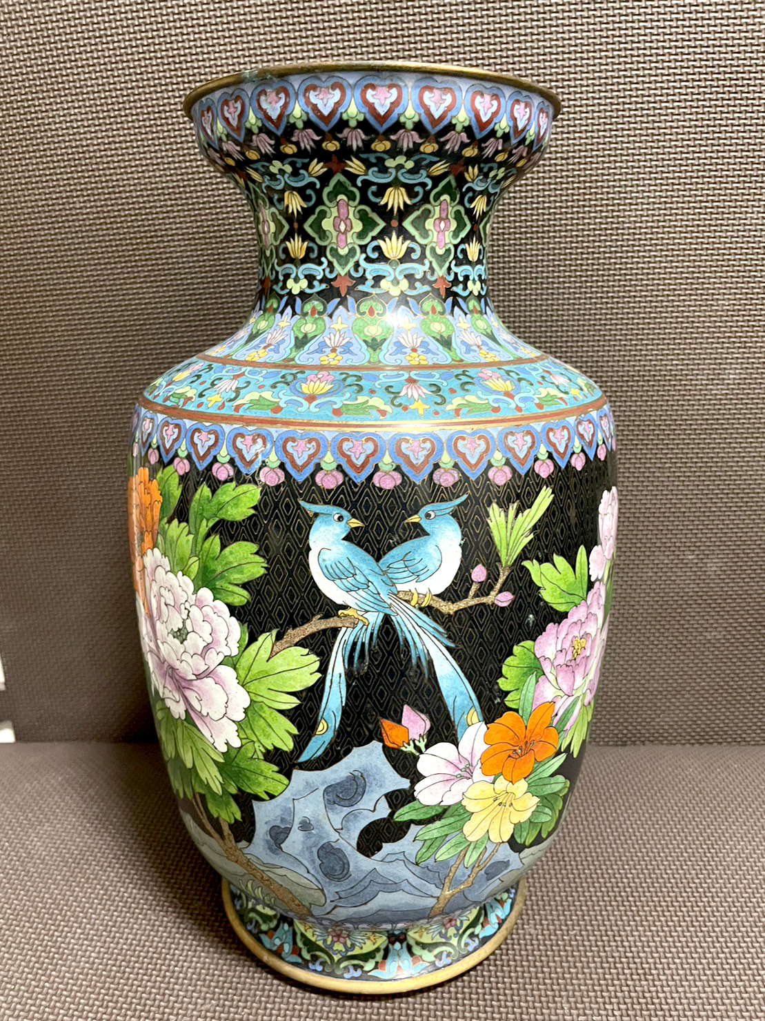 高い芸術的価値を持つ伝統工芸品【中国七宝焼 花瓶】 | 大阪の骨董品