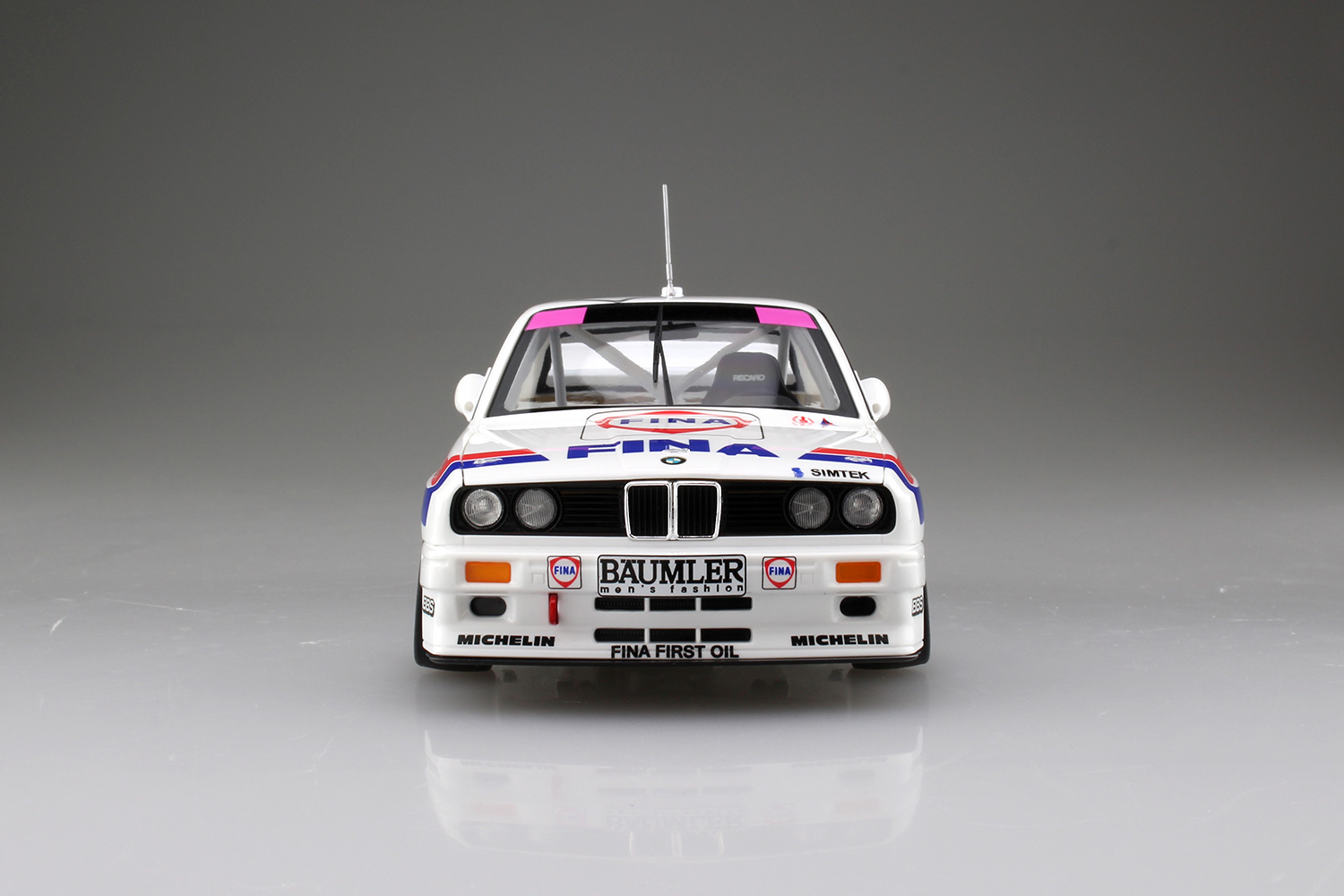 1/24 BMW M3 E30 スポーツエボリューション `92 ドイツ仕様 | 鉄道模型