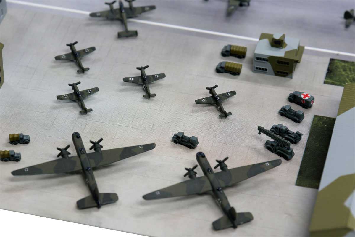 1/700 WWII ドイツ空軍基地 | 鉄道模型・プラモデル・ラジコン・ガン