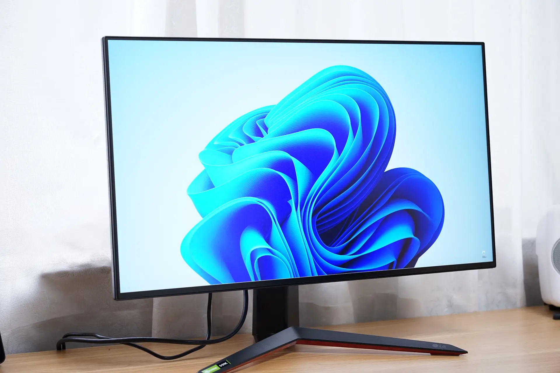 現状最高コスパのモニター「LG UltraGear 27GP950-B」使用レビュー | iO