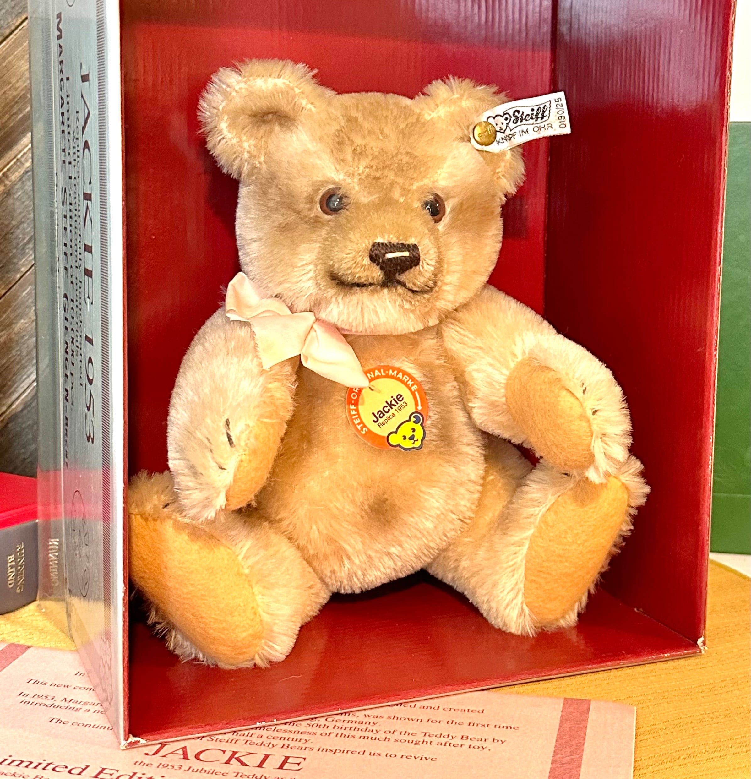 Vintage Steiff Jackie Bear 1953 Replica, Limited Edition Mohair