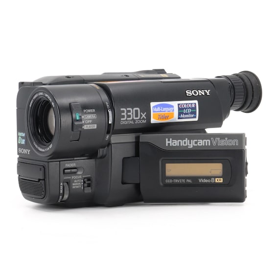 MINT Set Sony Handycam CCD-TRV27E Pal Vintage Video Camera