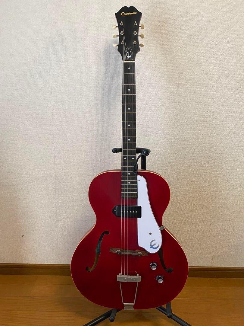 Epiphone 1966 Century Reissue Electric Guitar with Accessories