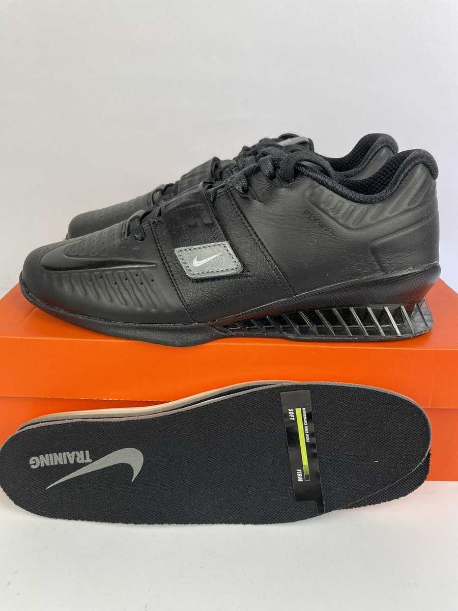 Nike Romaleos 3 Weightlifting Shoe Black Size 8 AO7987-001 Triple
