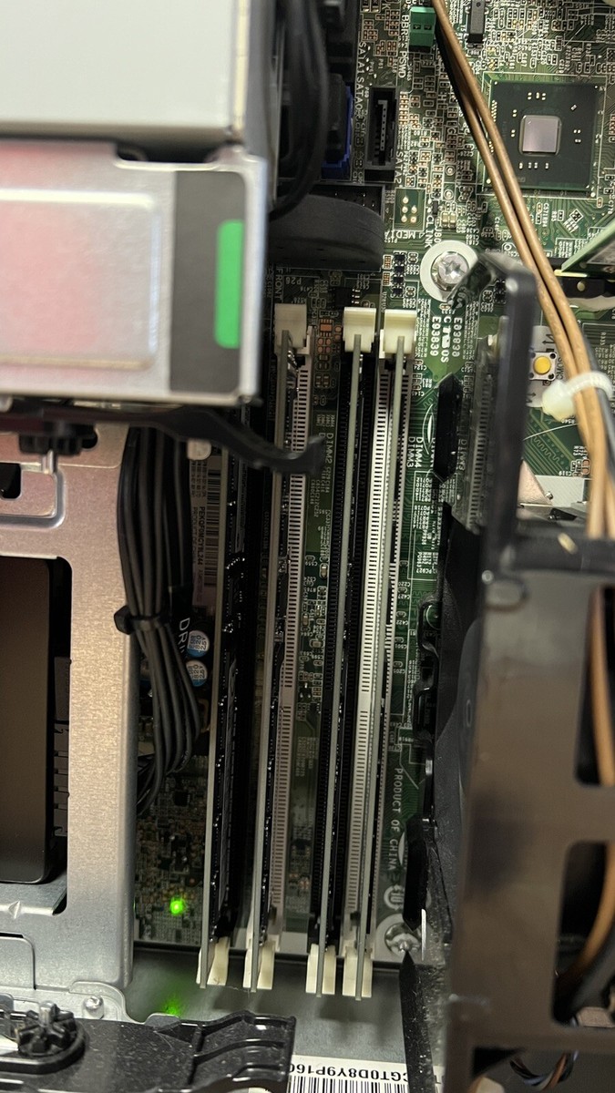 HP Z230 - Xeon E3-1231 V3, 16GB Ram , 250GB SSD , Wi-Fi , Windows