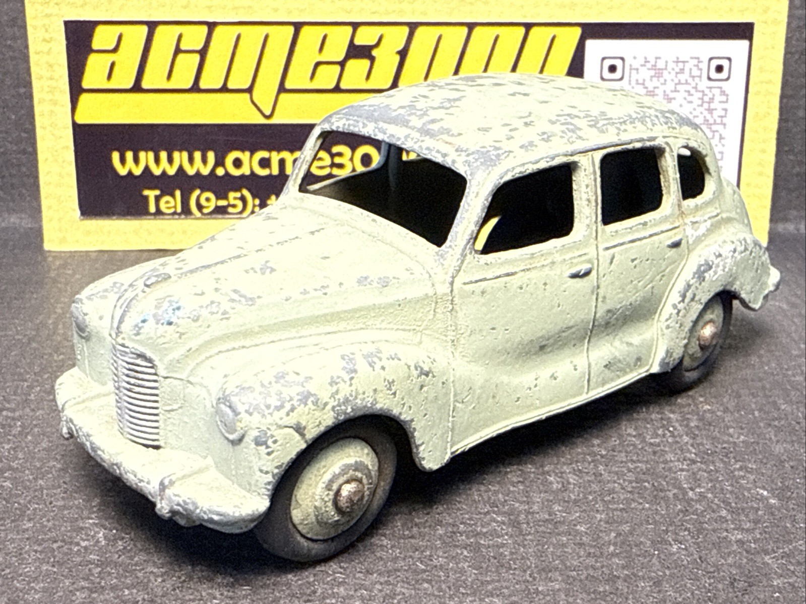 Dinky 40j, Austin Somerset - Free Price Guide & Review