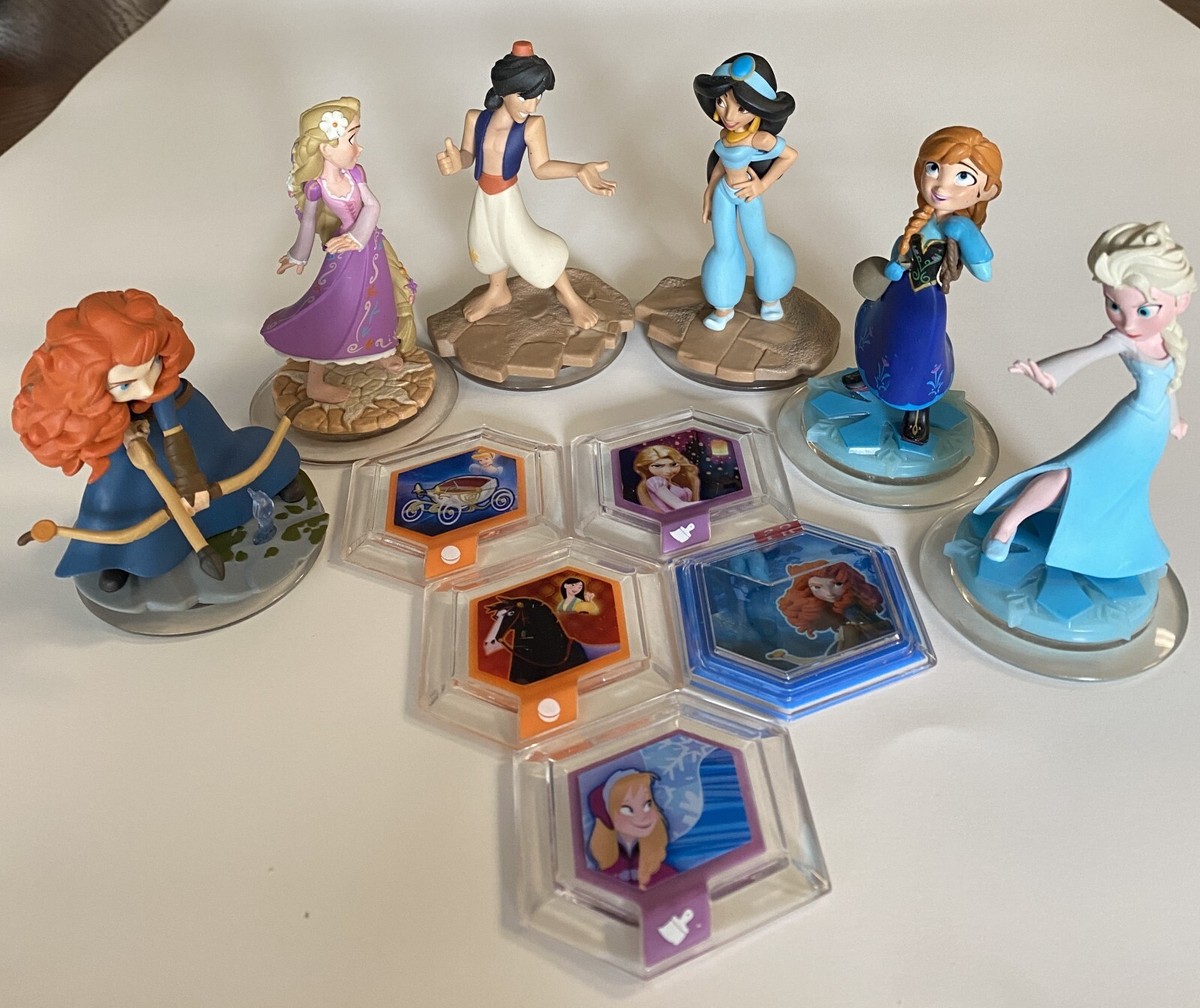 Disney Infinity Figure lot Princess Elsa, Ana, Rapunzel, Merida