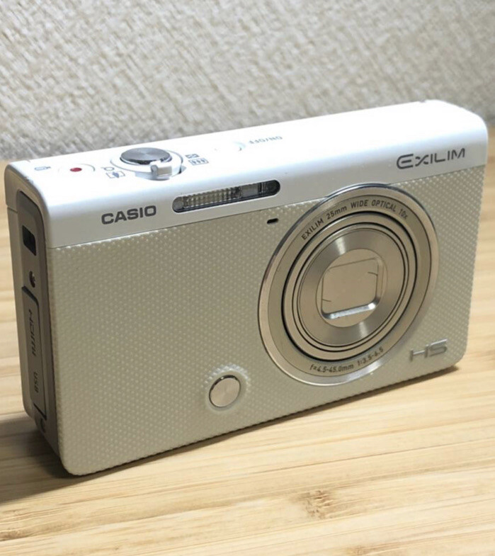 Casio Exilim EX-ZR50 ZR50 16.1 MP digital camera 10x zoom lens