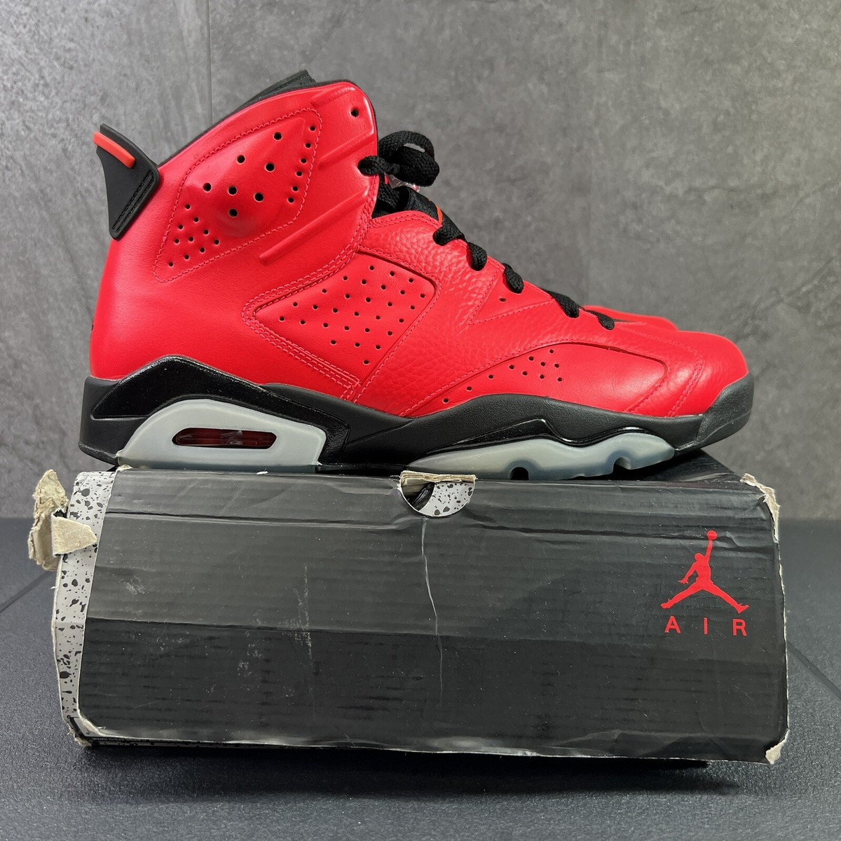 Air Jordan 6 Retro Infrared 23 TORO Size 12 Mens Red Black