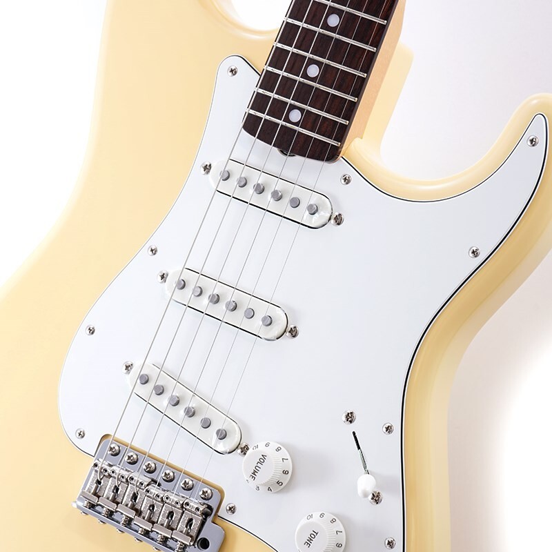 Fender MIJ FSR TRADITIONAL LATE 60S STRATOCASTER Vintage White
