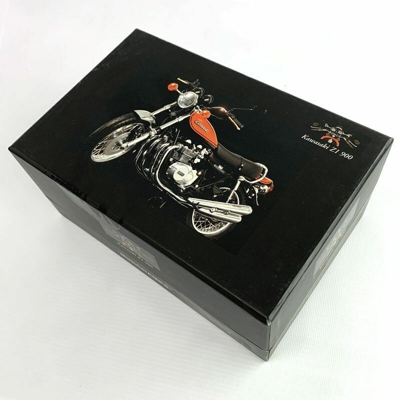 Minichamps 1/12 Kawasaki 900 Z1 Super 4 1972 Candy brown 122