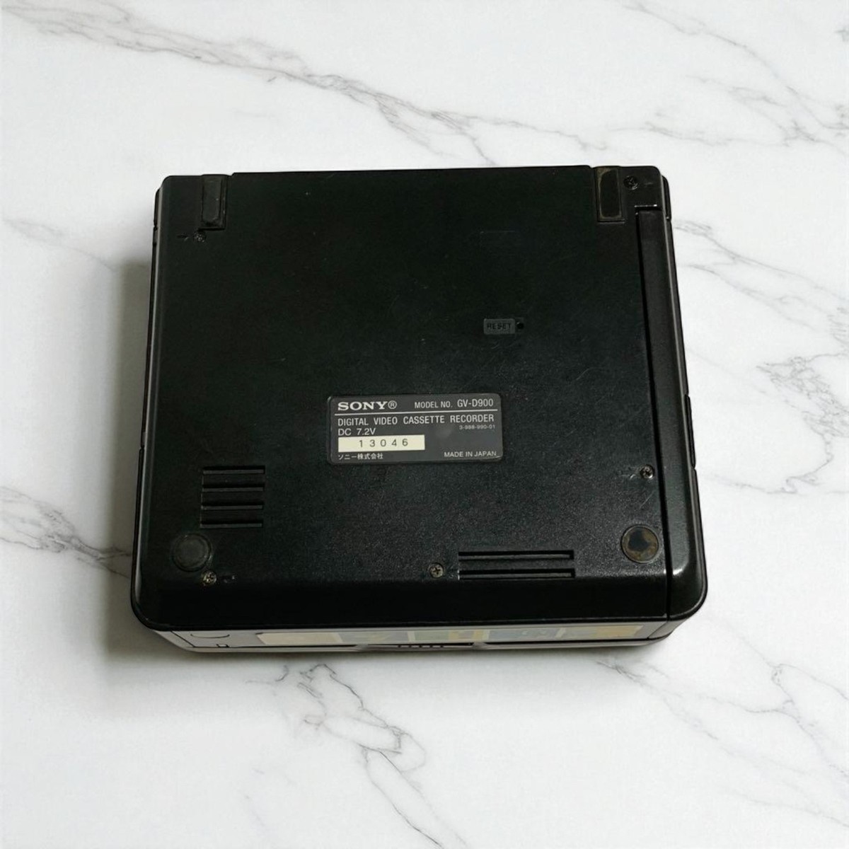 Sony GV-D900 Video Walkman Digital8 Hi8 8mm Player Recorder NTSC