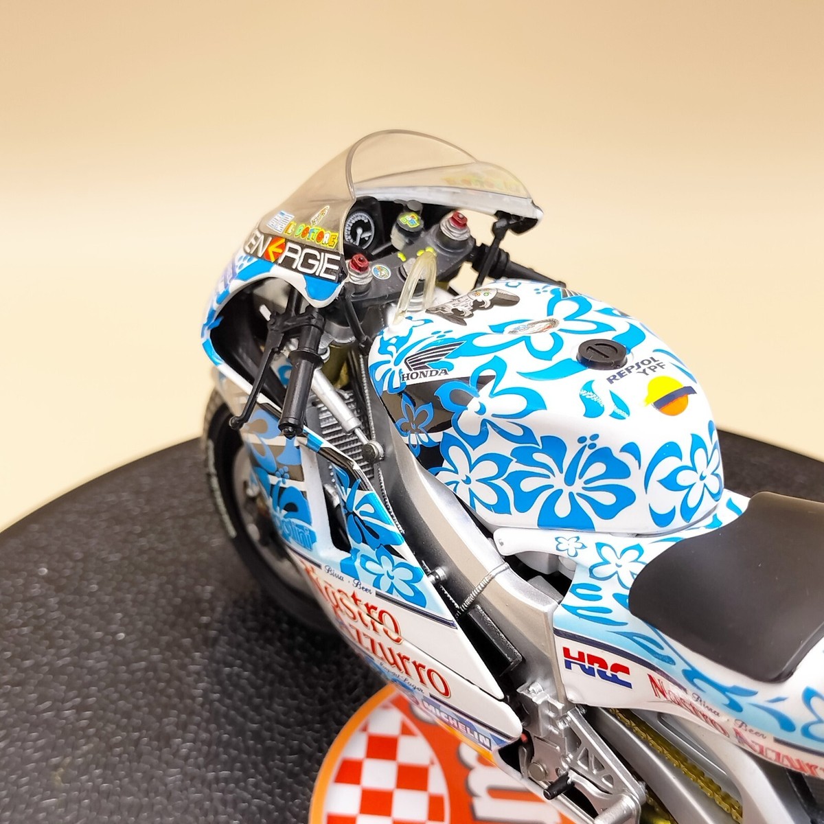MINICHAMPS 1/12 Honda NSR 500 Valentino Rossi Nastro Azzuro