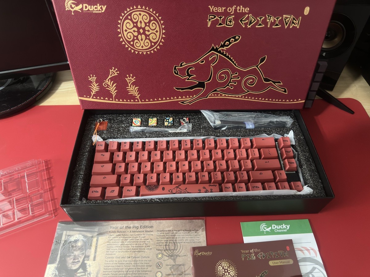 Ducky Year of the Pig 2019 Mechanical Keyboard - Cherry Silver