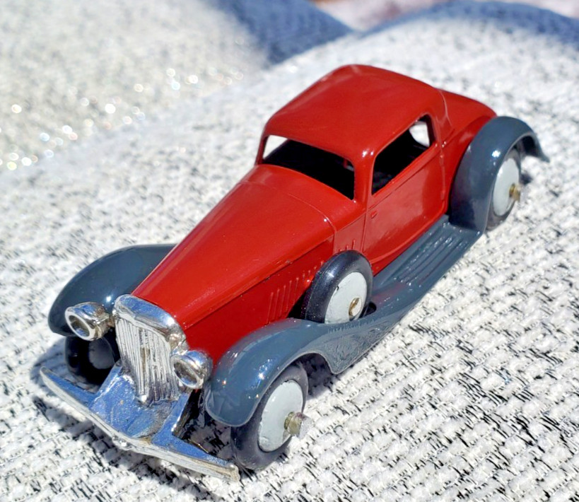 Dinky 36b, Bentley - Free Price Guide & Review