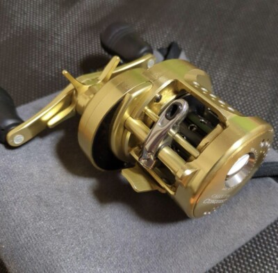 Shimano, 14 Calcutta Conquest 200HG, Right Hand Baitcasting Reel