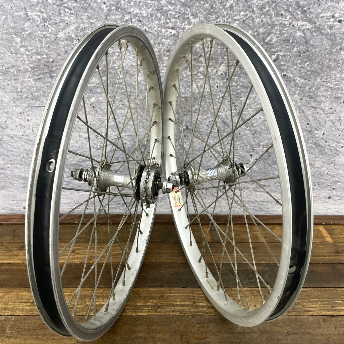 GT Race Lace BMX Wheel Set 32 Hole Sealed 32h Old School BMX 2521