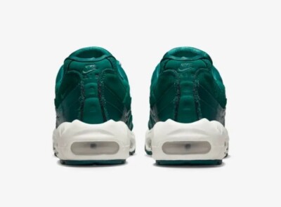 Wmns Nike Air Max 95 Green Velvet Teal DZ5226-300 Size 9.5 | eBay