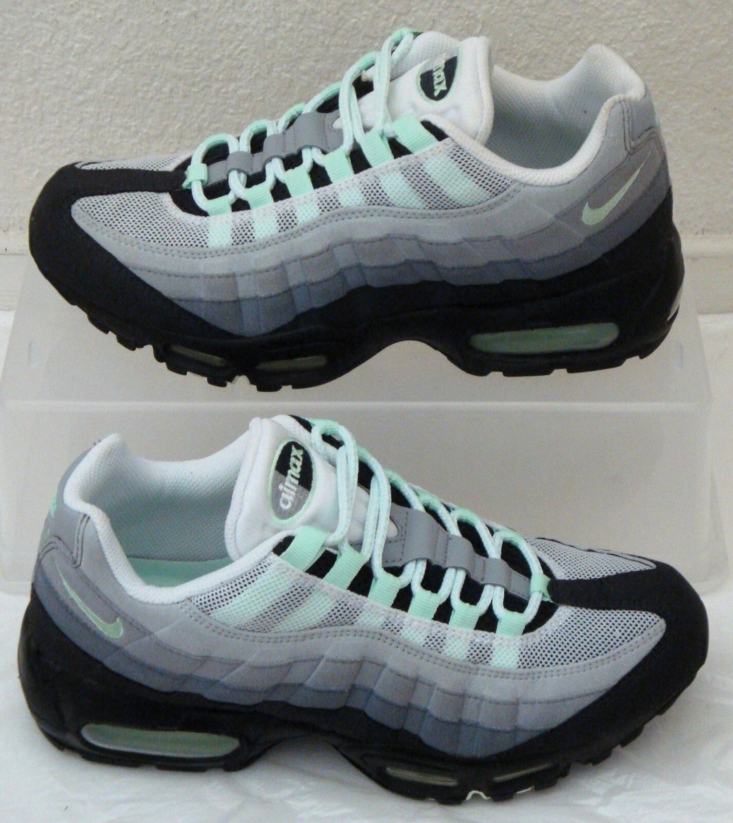 Vintage New Nike Air Max 95 Mint Mens US Size 7.5 UK 6.5 EUR 40.5