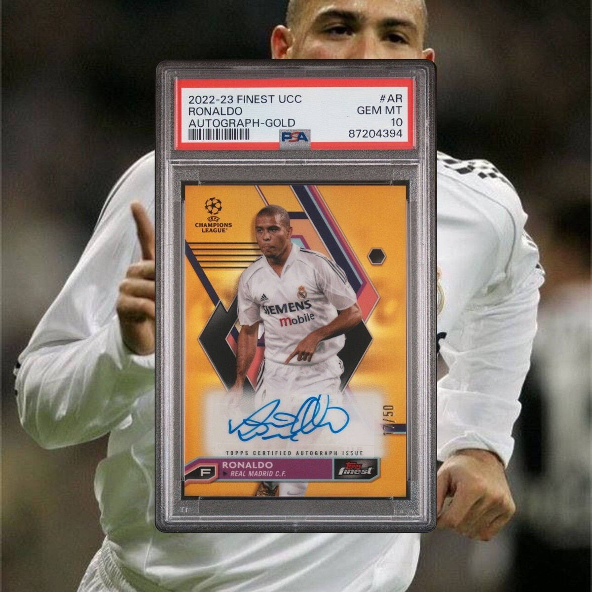 2022-23 Topps Finest UCL Real Madrid Phenomenon Ronaldo Auto Gold