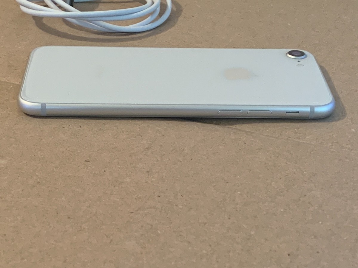 Apple iPhone 8 64GB Silver Smartphone (A1905) | eBay