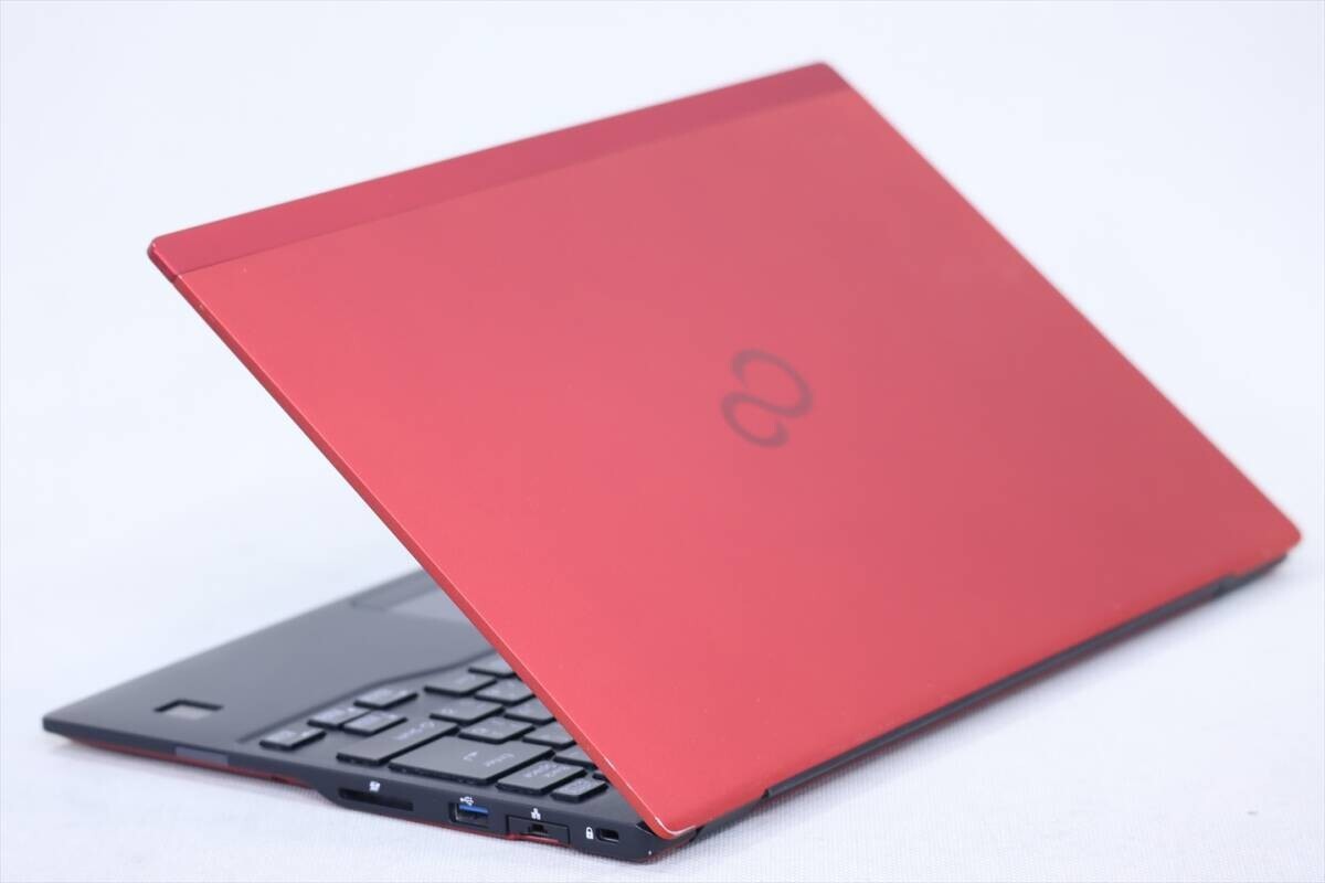Fujitsu Lifebook U939 Core i5 8365U 1.6GHz RAM 8GB SSD 256GB From