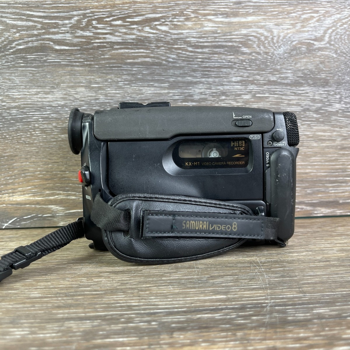 Kyocera Yashica Samurai Video 8 KX-H1U Black Handheld Compact