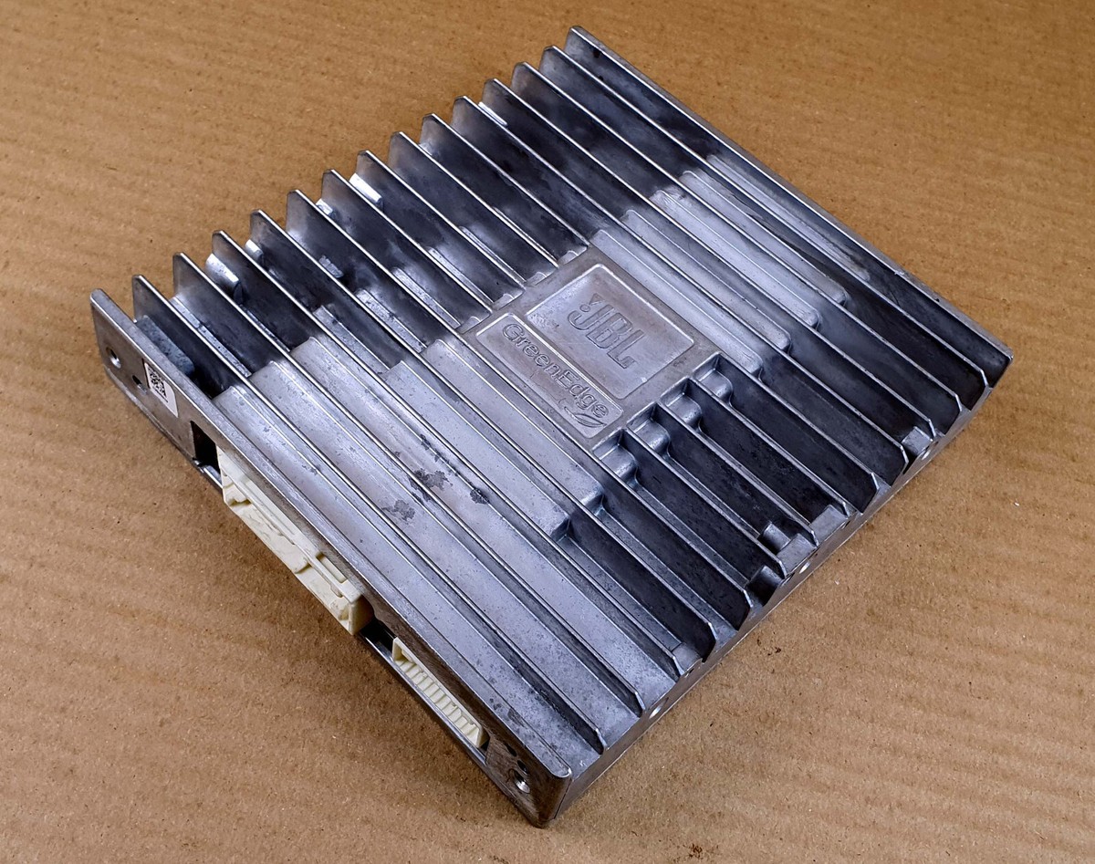 Toyota Avalon 2015-2018 JBL green Edge sound amplifier factory