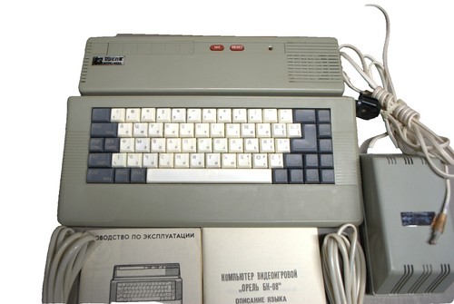 ZX SPECTRUM 128 +3 GOTEK - 3D PRINTED MOUNT - OLED DISPLAY - FLASH