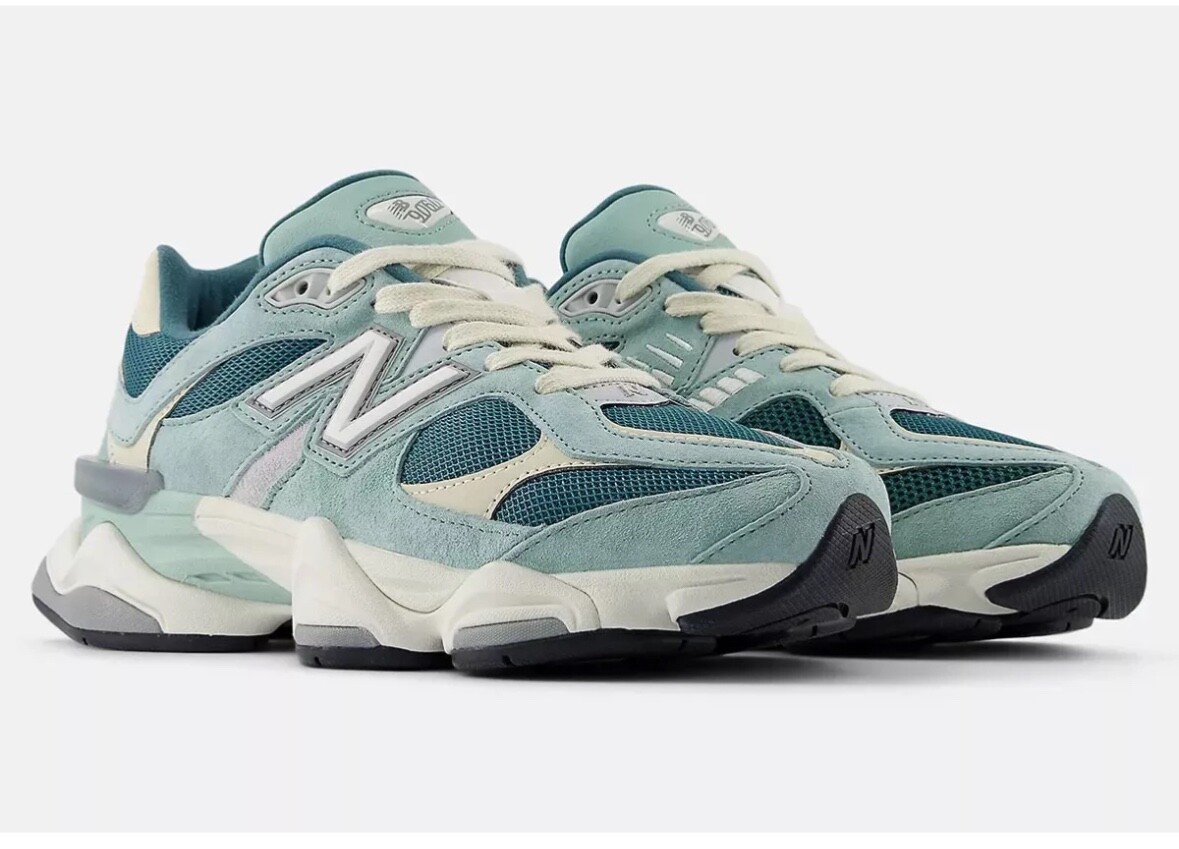 New Balance 9060 Women 8/Men 6.5 