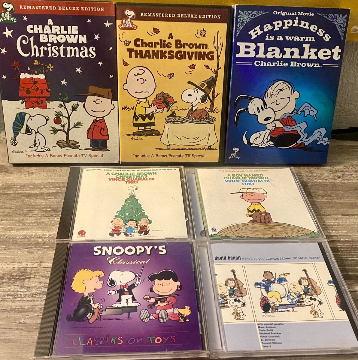 A Charlie Brown, Snoopy, & Peanuts Holiday DVD & CD Bundle-LOT