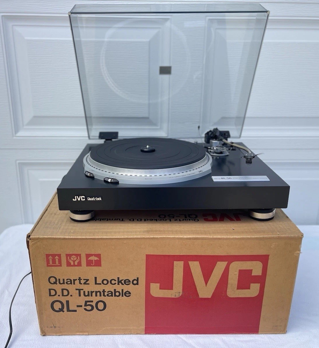 Rare! JVC QL-50 Quick Stop Quartz Locked/FG Servo System Turntable