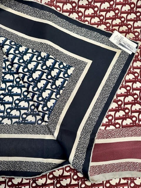 DIOR SILK SCARF REVERSIBLE Dior Oblique Diortwin 90 Square Scarf